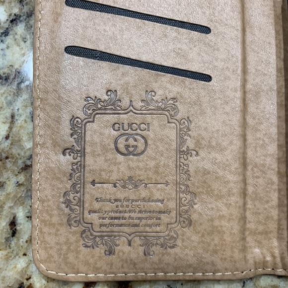 gucci phone case - Picture 3 of 4